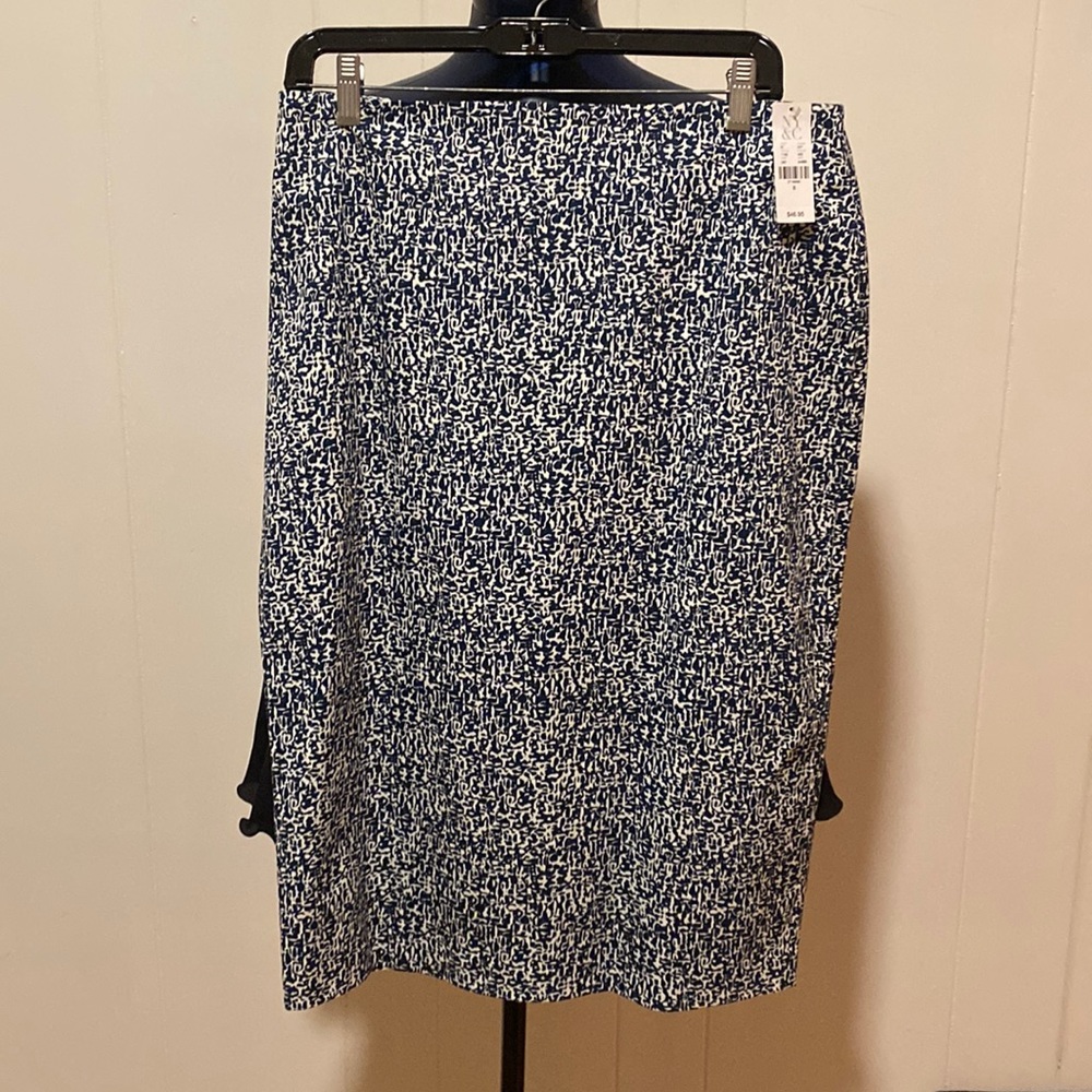 New York and company navy blue pencil skirt, size 8, new with tags